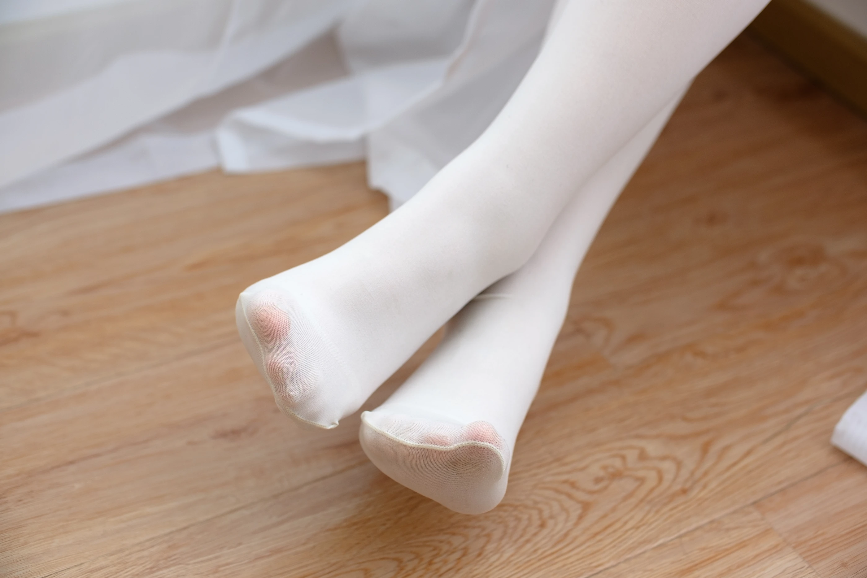 森萝财团 [R15-050] 黑白少女 [77P]插图7